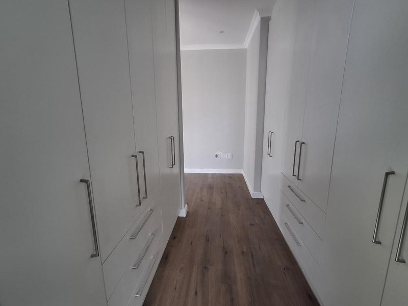 3 Bedroom Property for Sale in Sandy Point Western Cape